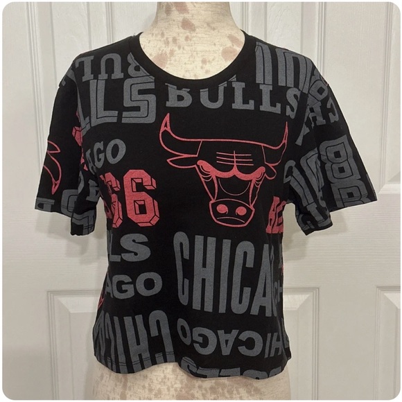 NBA Tops - XS - Chicago Bulls Crop Top